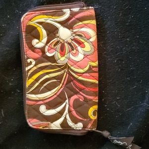 Vera Braddley Bi fold zippered wallet